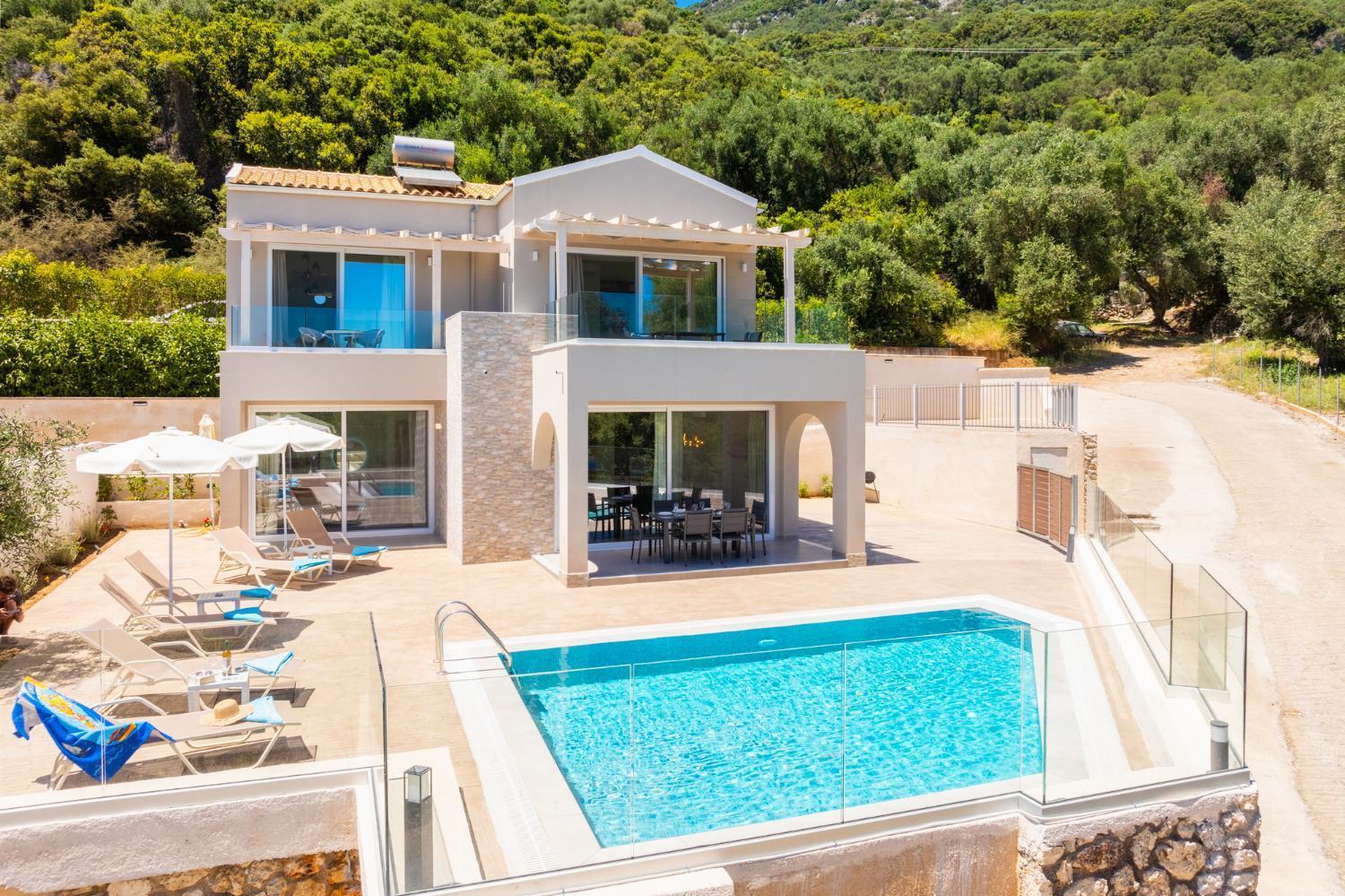 Daisy Villa *